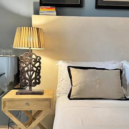 Agata Salento Luxury Couette-café Matino